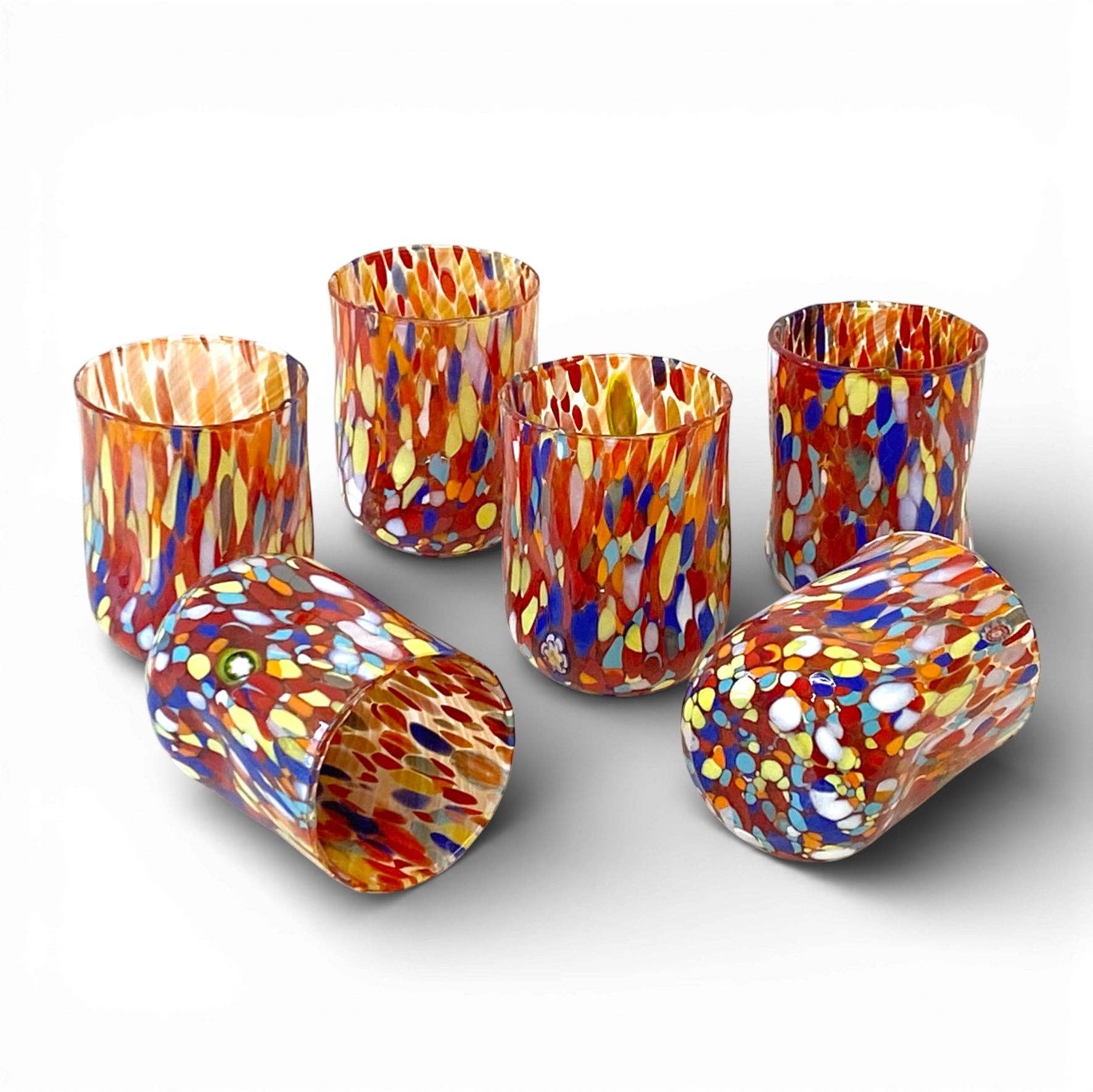 Bicchieri cilindro Classic in vetro soffiato a mano con murrine di Murano rossi, linea “I Colori di Murano”, 400 ml, Made in Italy.