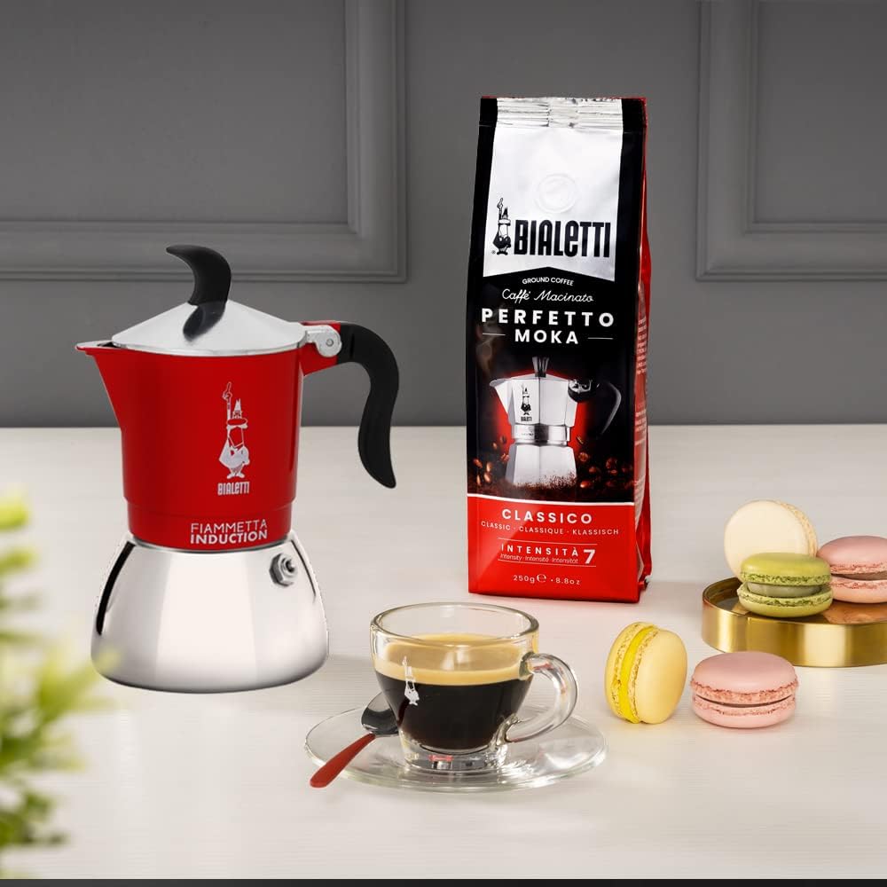 Bialetti Caffettiera Fiammetta Induction, 2 Tazze (100 ml), Adatta a Tutti i Piani Cottura, Design Elegante, Rosso